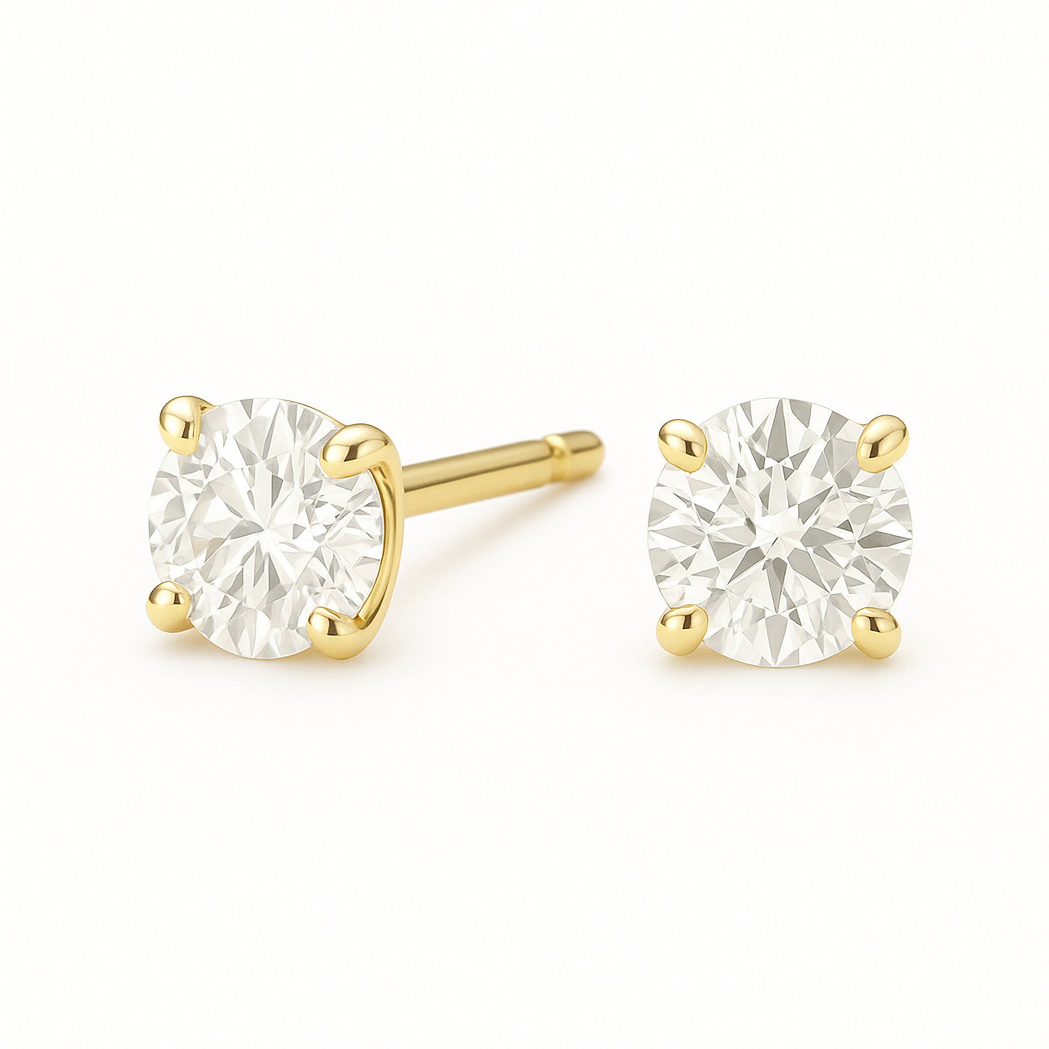 Round Natural Diamond Stud Earrings