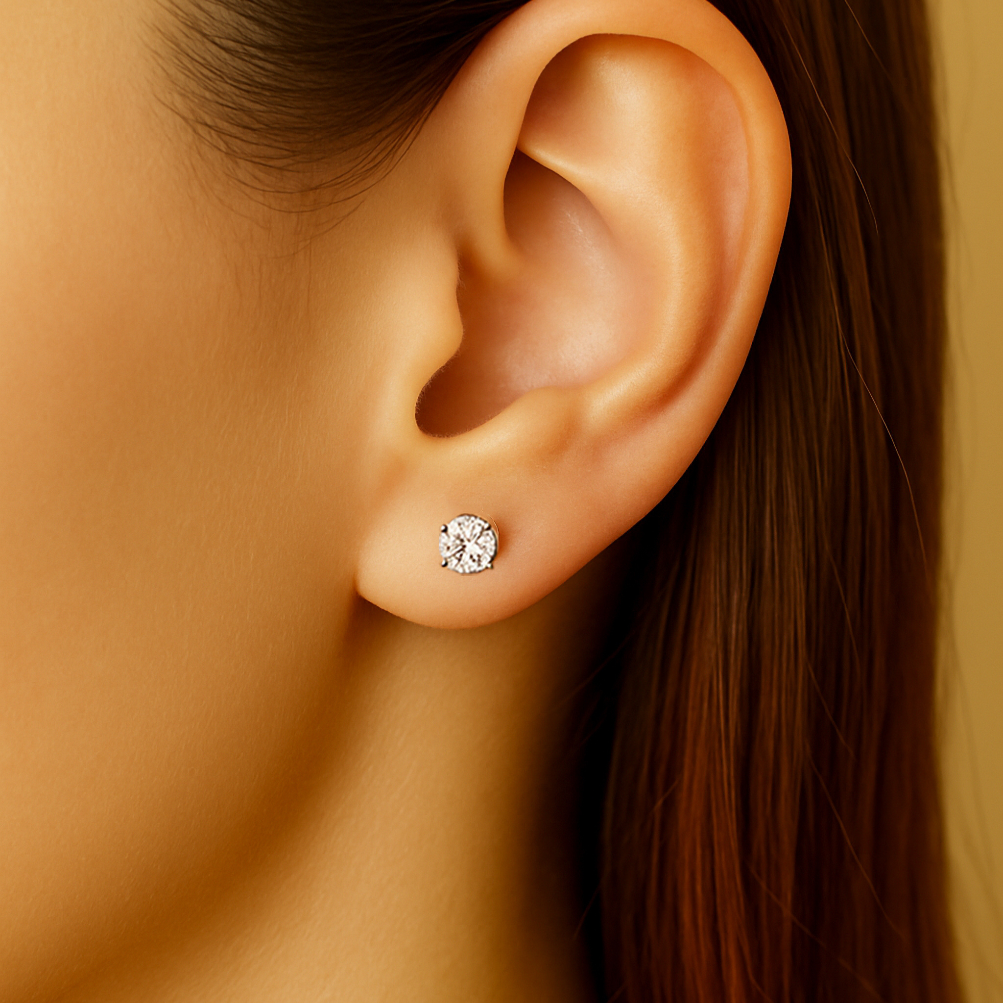 Round Natural Diamond Stud Earrings