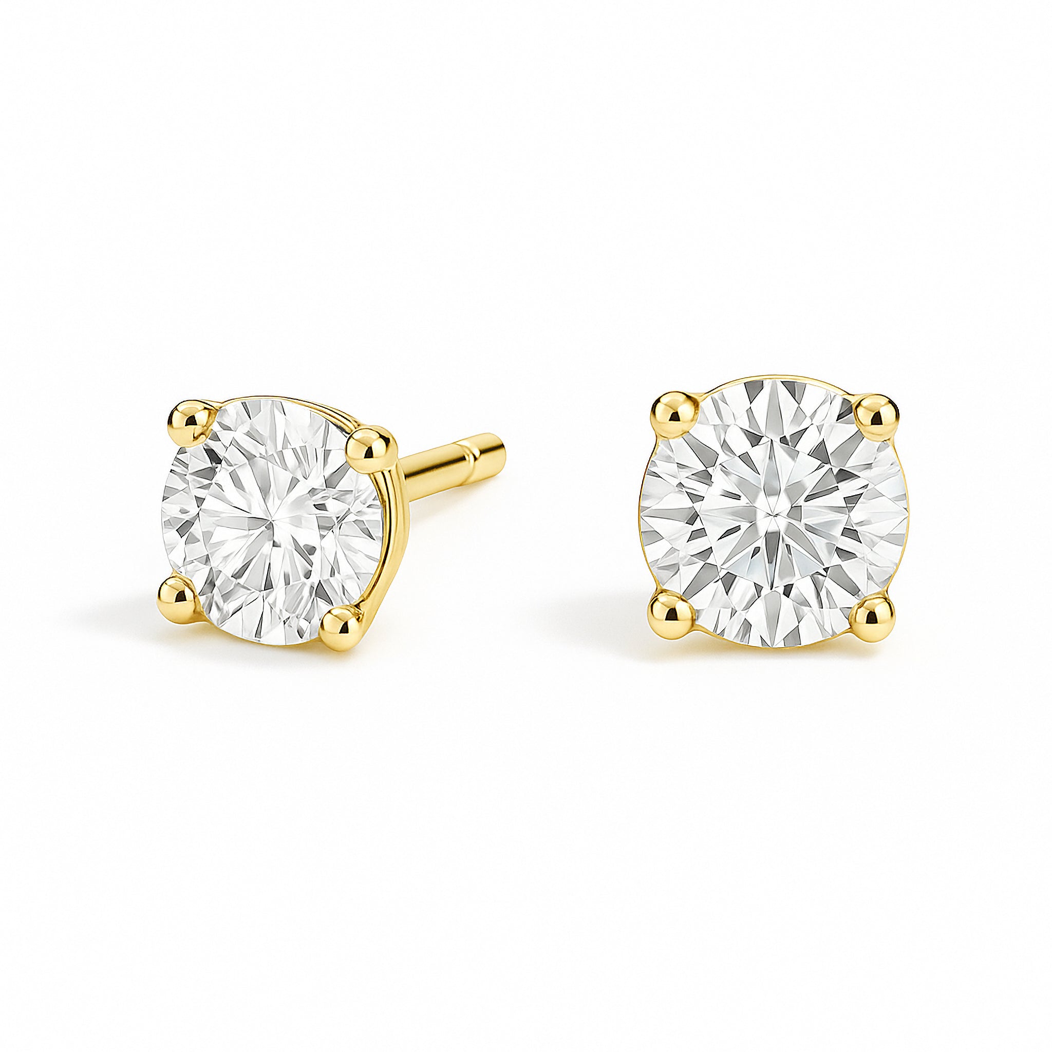 Round Natural Diamond Stud Earrings