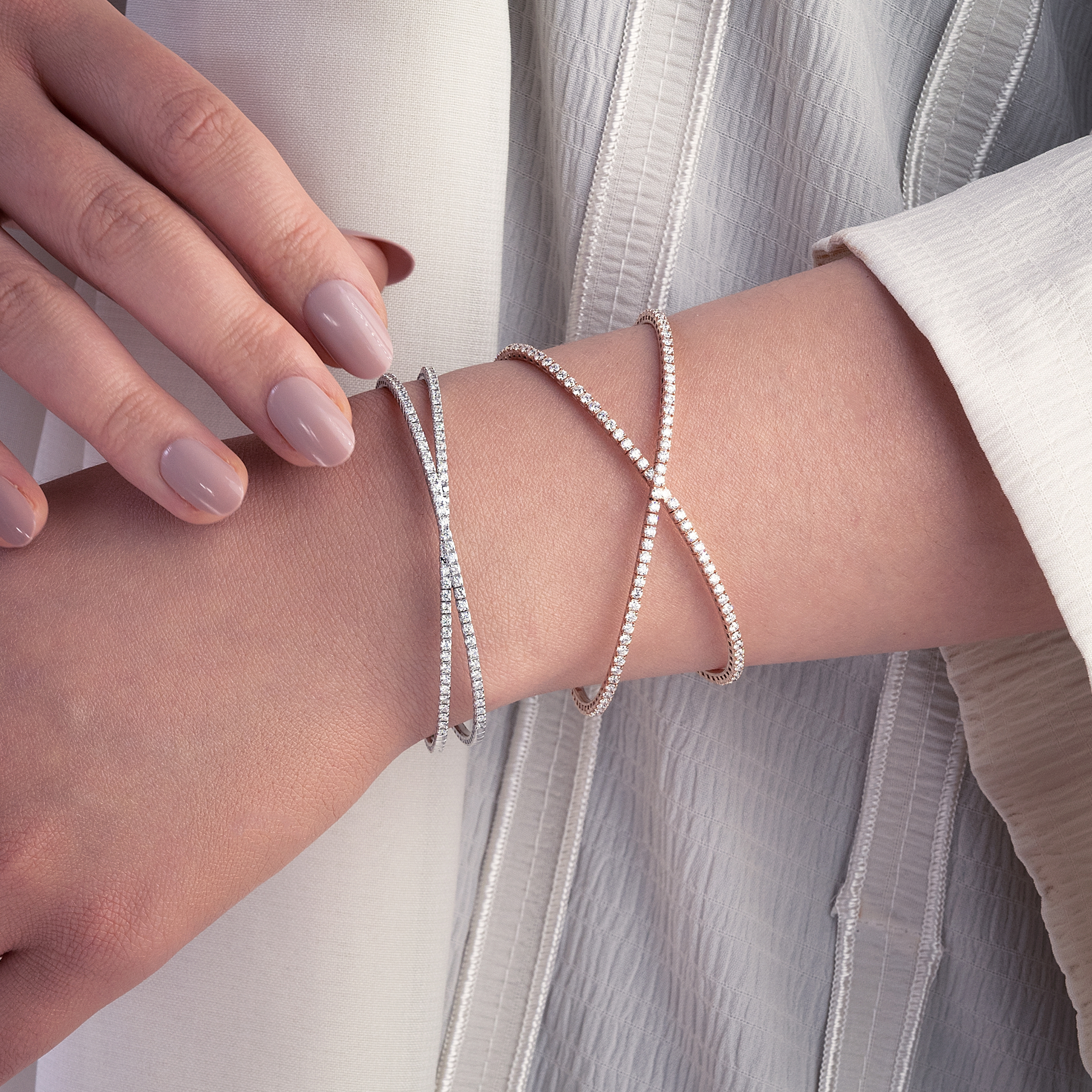 petite_tennis_bracelets_2500x2500_2ce5d69c-1f0b-48c1-a985-2b9e108ca1b9.png